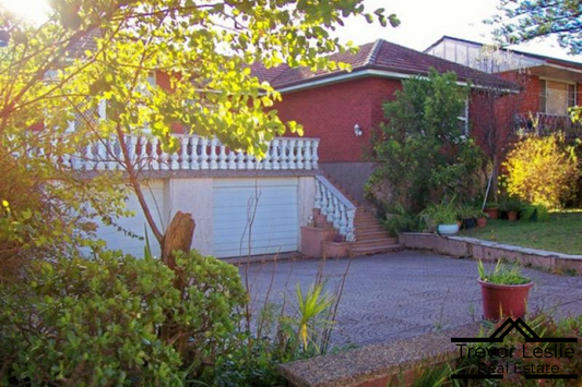 LEASED - 27 Dobson Crescent, Baulkham Hills, NSW 2153