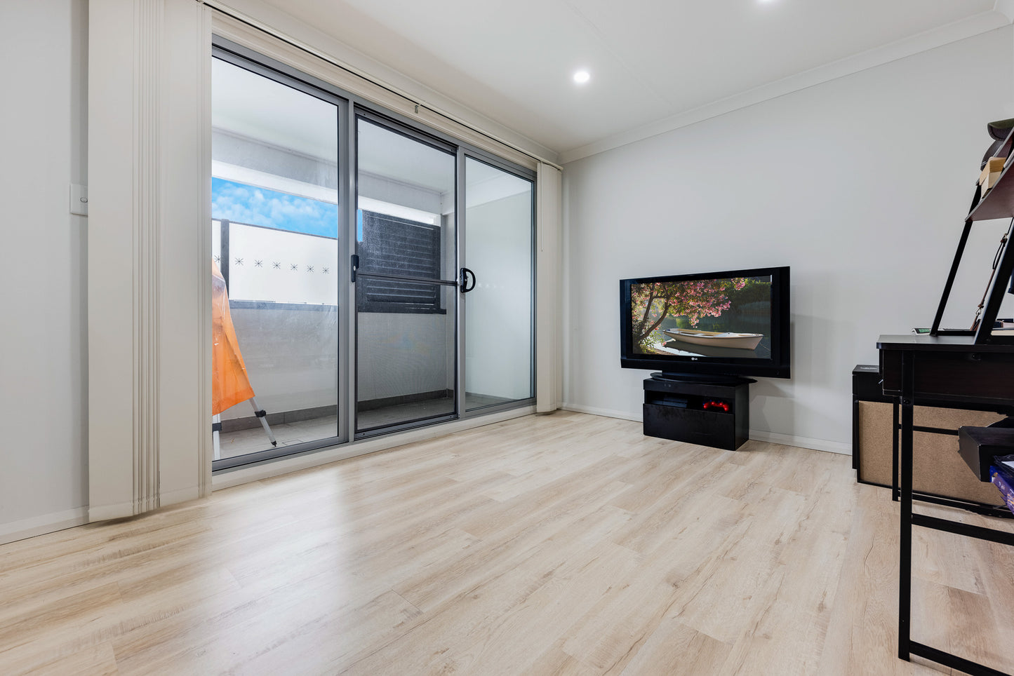 LEASED - 3/20-22 John Street, Baulkham Hills. NSW 2153 - $585 PER WEEK