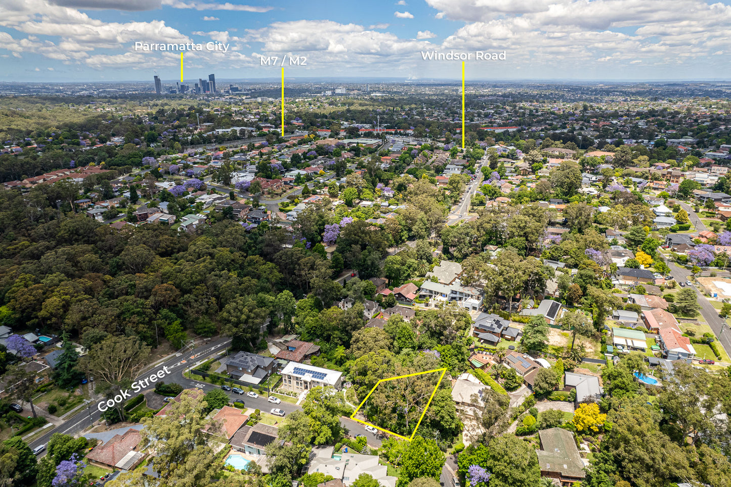 4 Carrabai Place, Baulkham Hills, NSW 2153 - AUCTION UNDER INSTRUCTIONS, MUST BE SOLD!