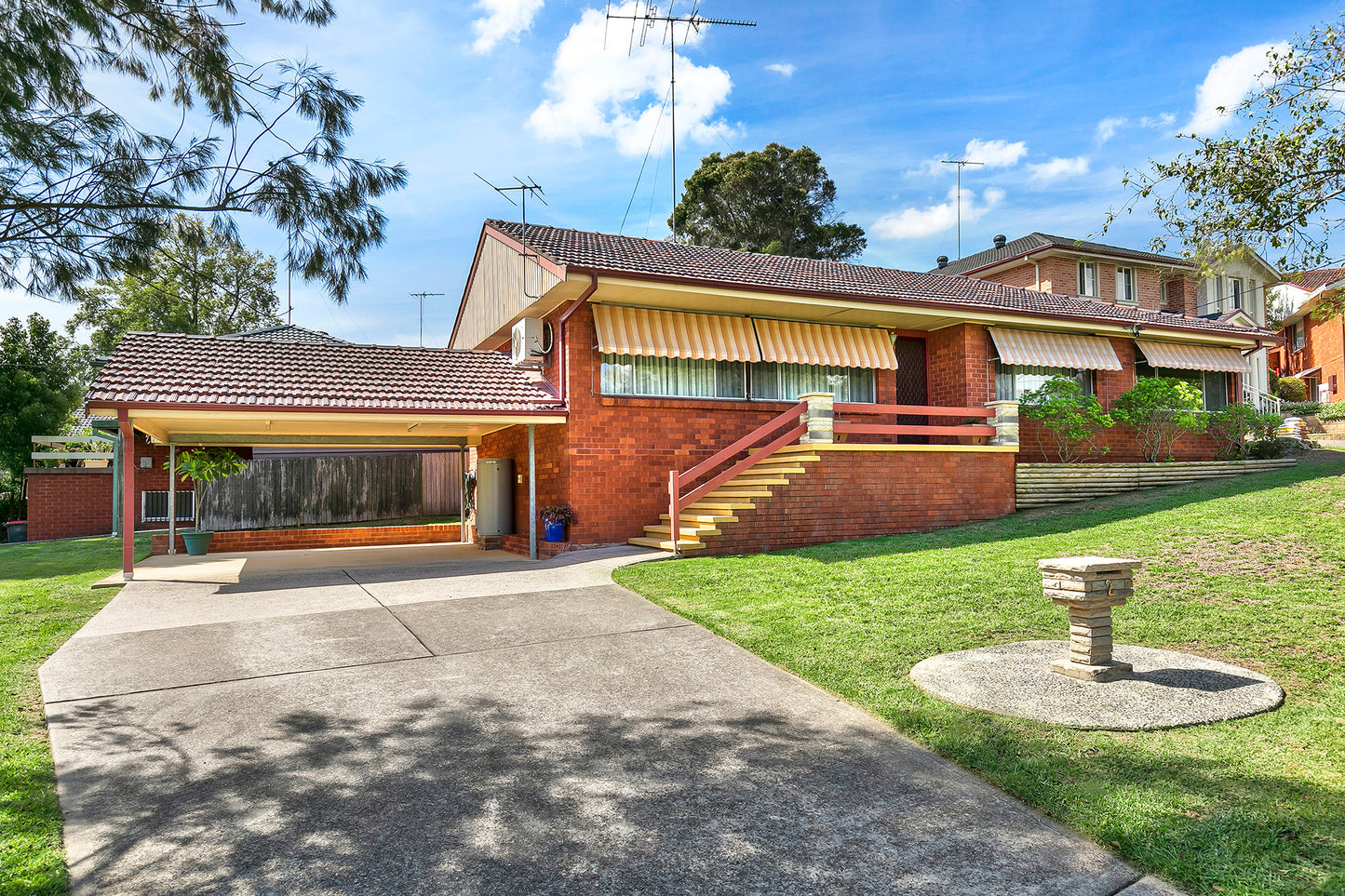 2 Lisbon Circuit, Castle Hill, NSW 2154 - SOLD